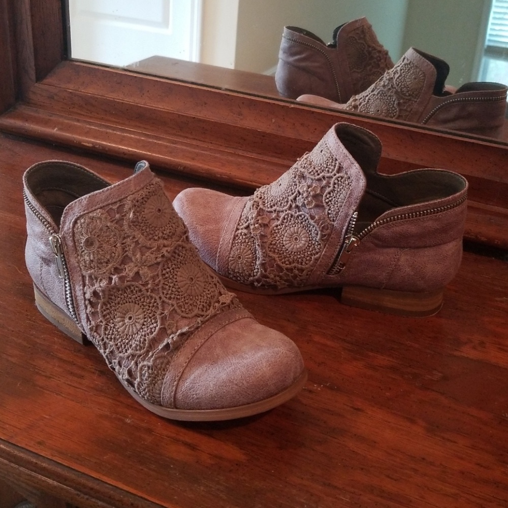 Ankle Boots